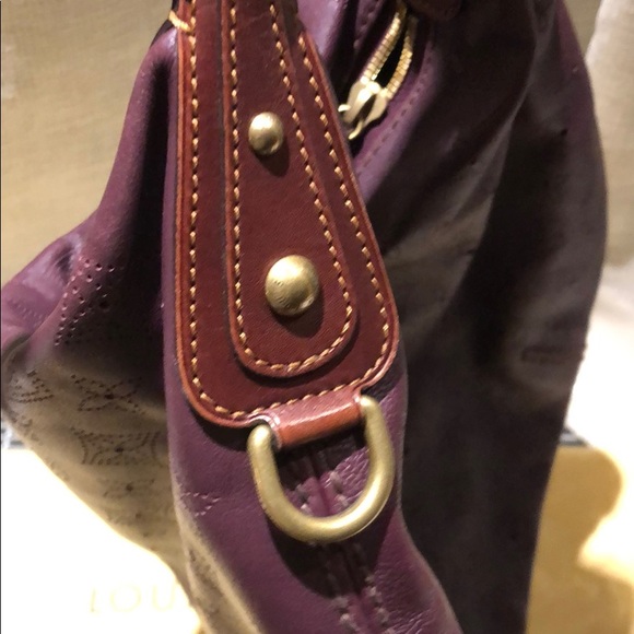 Aubergine Louis Vuitton gorgeous calf skin leather - Picture 4 of 8